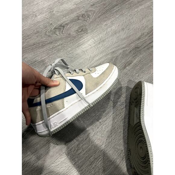 Nike Air Force 1 LV8 Casual Shoes - Picture 3 of 12